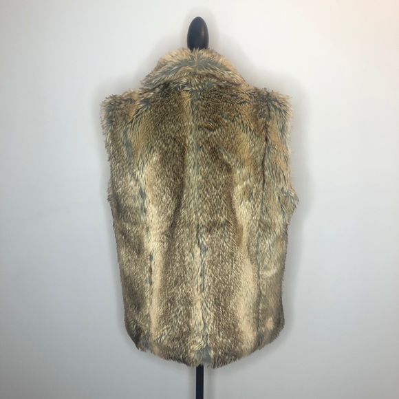 SWS Faux Fur Vest Large - Picture 4 of 7